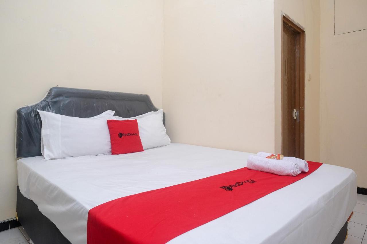 Reddoorz Near Plaza Ambarrukmo Yogyakarta Hotel Maguwo Exterior photo