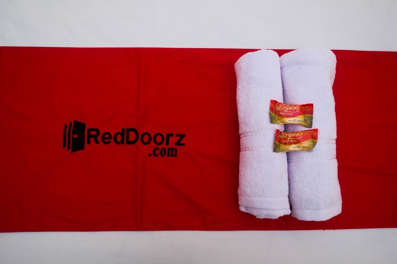 Reddoorz Near Plaza Ambarrukmo Yogyakarta Hotel Maguwo Exterior photo